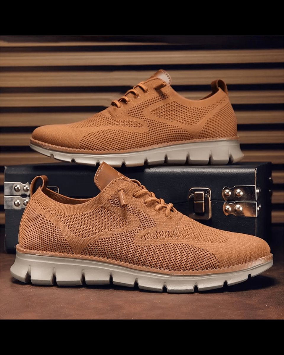Men's Lightweight Breathable Knit Lace-Up Everyday Sneakers