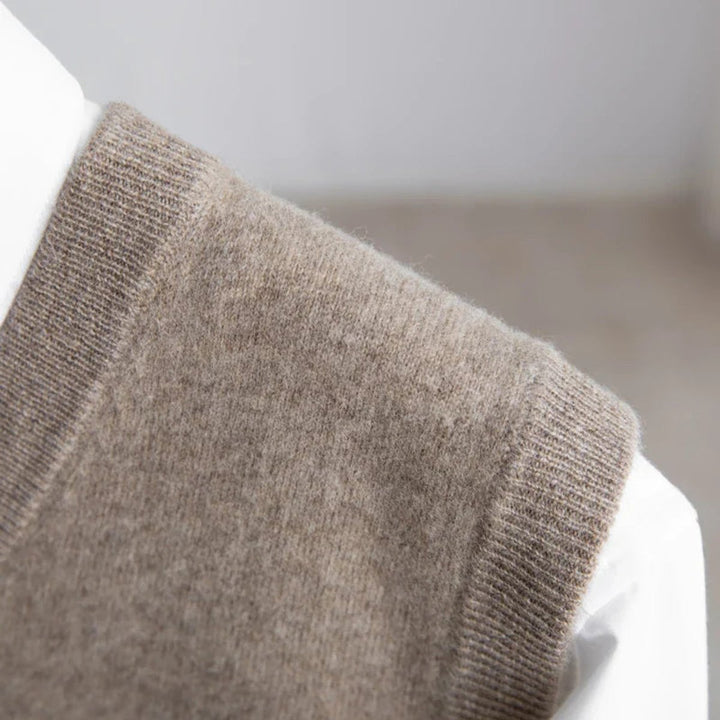 Men's Merino Wool V-Neck Sweater Vest Lightweight Knit