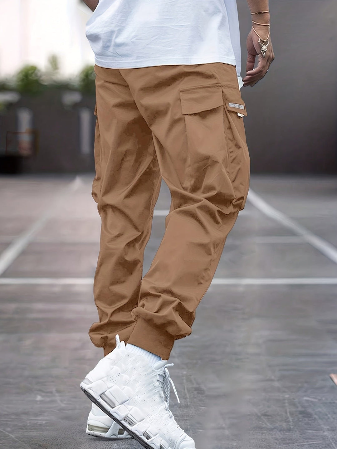 Men's Relaxed-Fit Drawstring Cuffed Ankle Cargo Jogger Pants