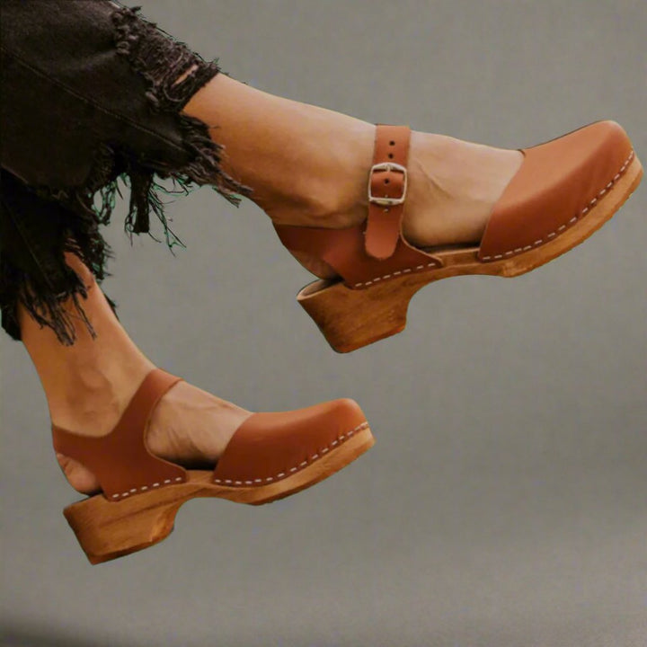 Women's Comfortable Sandals Leather Closed-Toe Ankle-Strap Platform Clogs - Brown