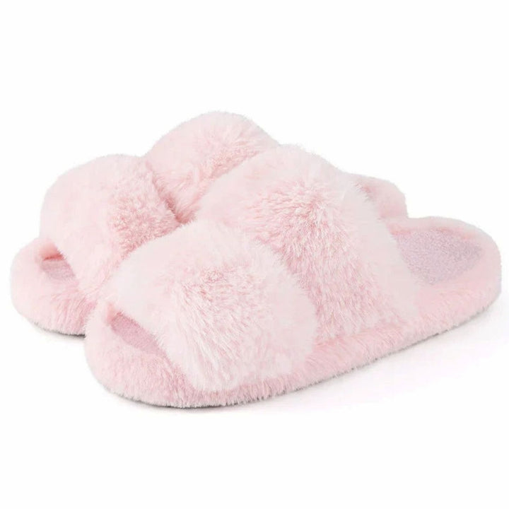 Women's Cozy Faux Fur Slip-On Slide Slippers - Pink