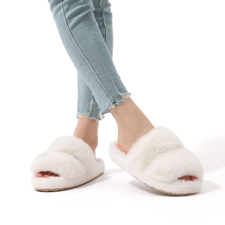 Women's Cozy Faux Fur Slip-On Slide Slippers