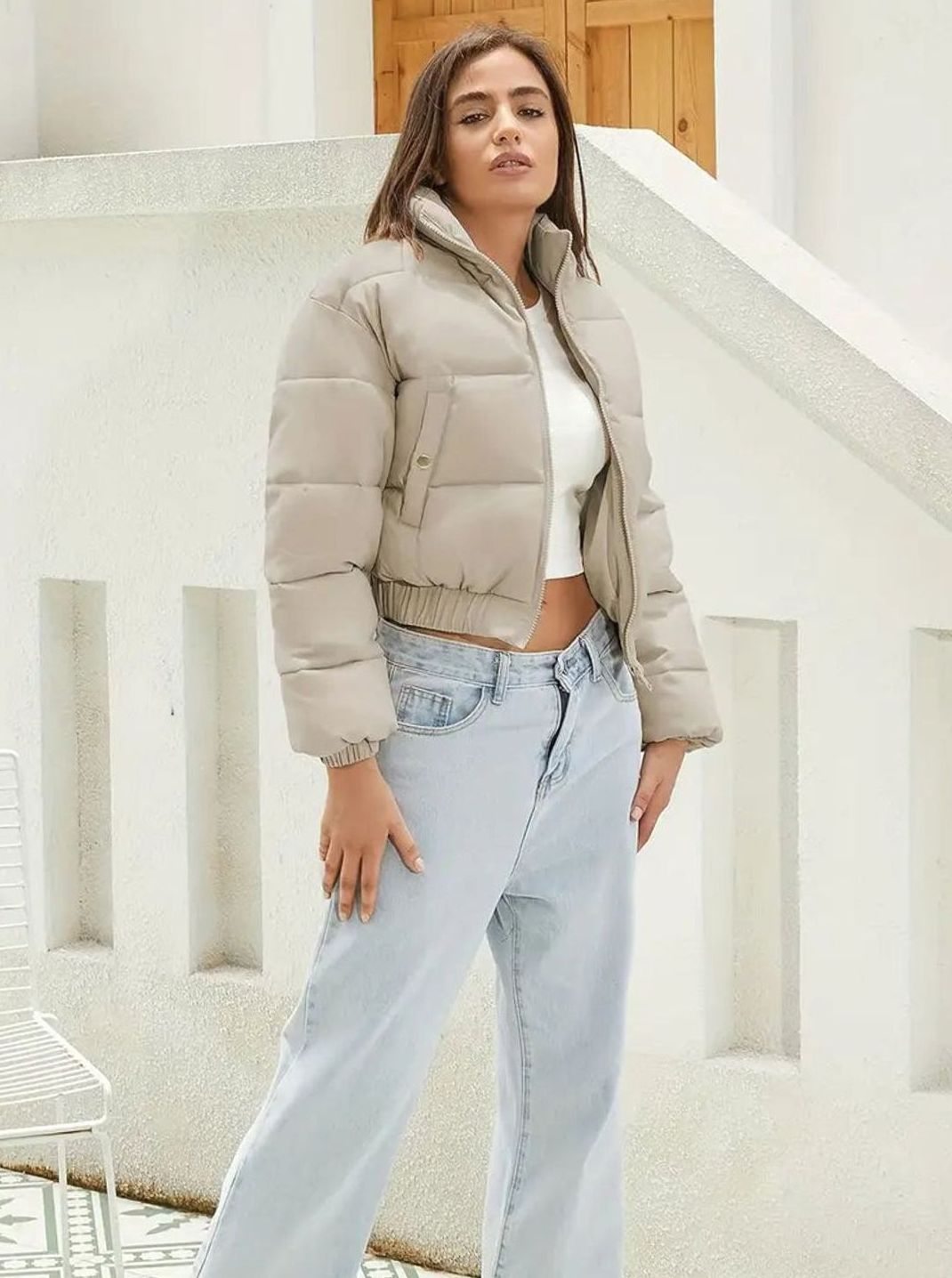 Women's Cropped Winter Puffer Jacket Stand-Collar Zip-Up
