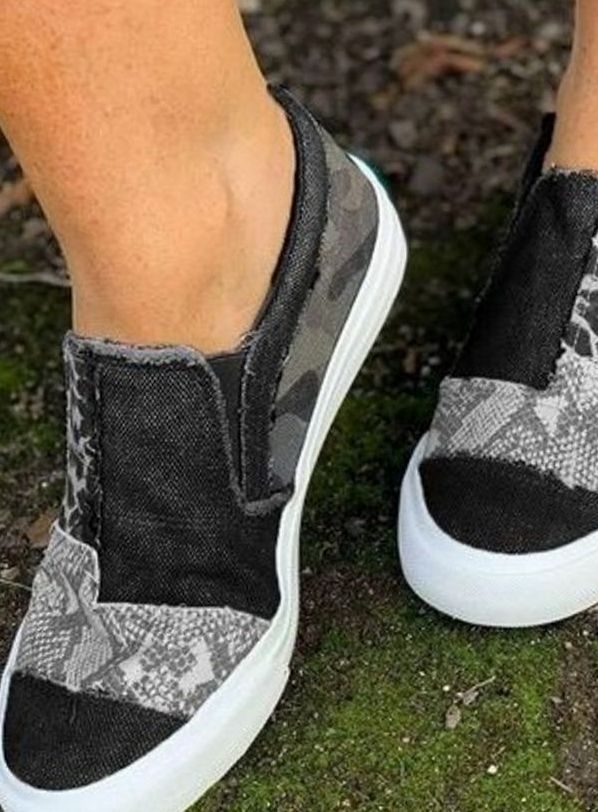 Women's Elastic Slip-On Animal Print Shoes Canvas Sneakers