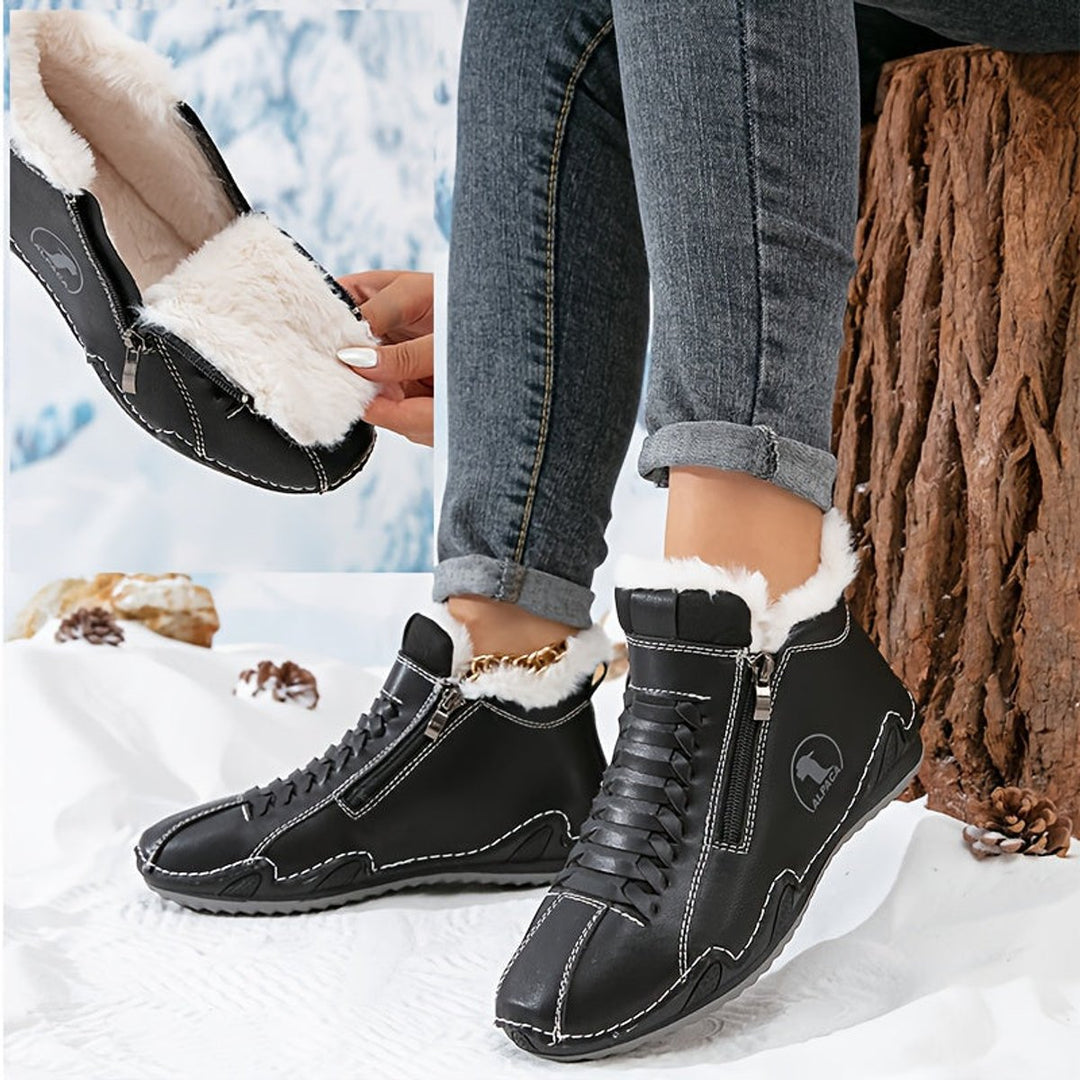 Women's Faux-Fur Lined Wide-Toe Winter Ankle Boots