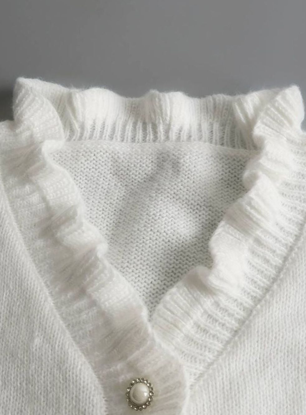 Women's Frilly Ruffle Blouse Long-Sleeve V-Neck Decorative Button Top