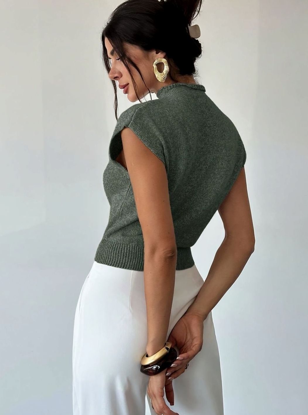 Women's Mock Neck Cap-Sleeve Knitted Sweater Vest
