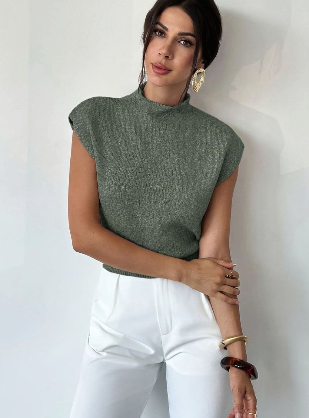 Women's Mock Neck Cap-Sleeve Knitted Sweater Vest