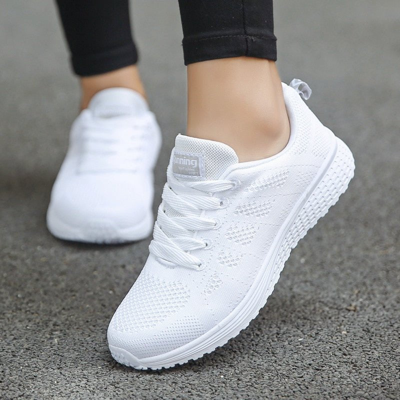 Women's Orthopedic Wide-Toe Breathable Mesh Lace-Up Sneakers - White