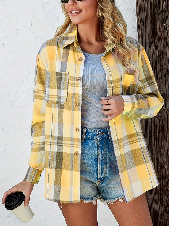 Women's Oversized Plaid Flannel Long Sleeve Button-Up Shirt