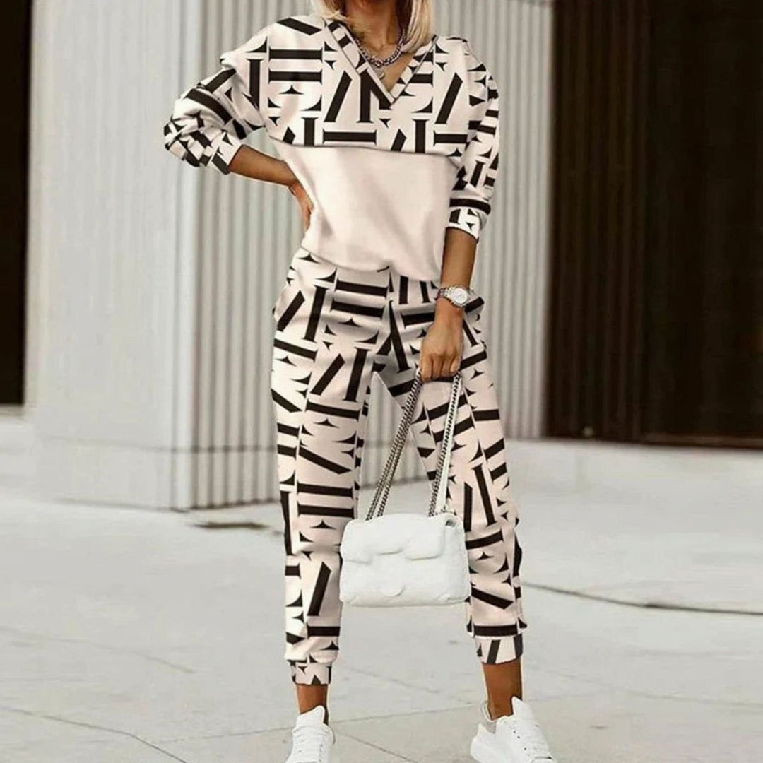 Women's Relaxed-Fit Quarter-Zip Two-Piece Tracksuit Set - Beige