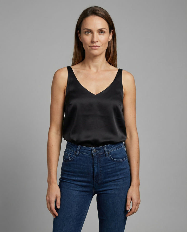 Women's Relaxed V-Neck Wide-Strap Satin Camisole Top - Black