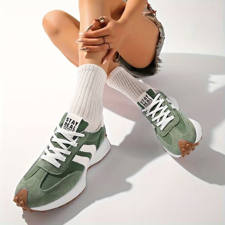 Women's Retro Platform Chunky Lace-Up Sneakers