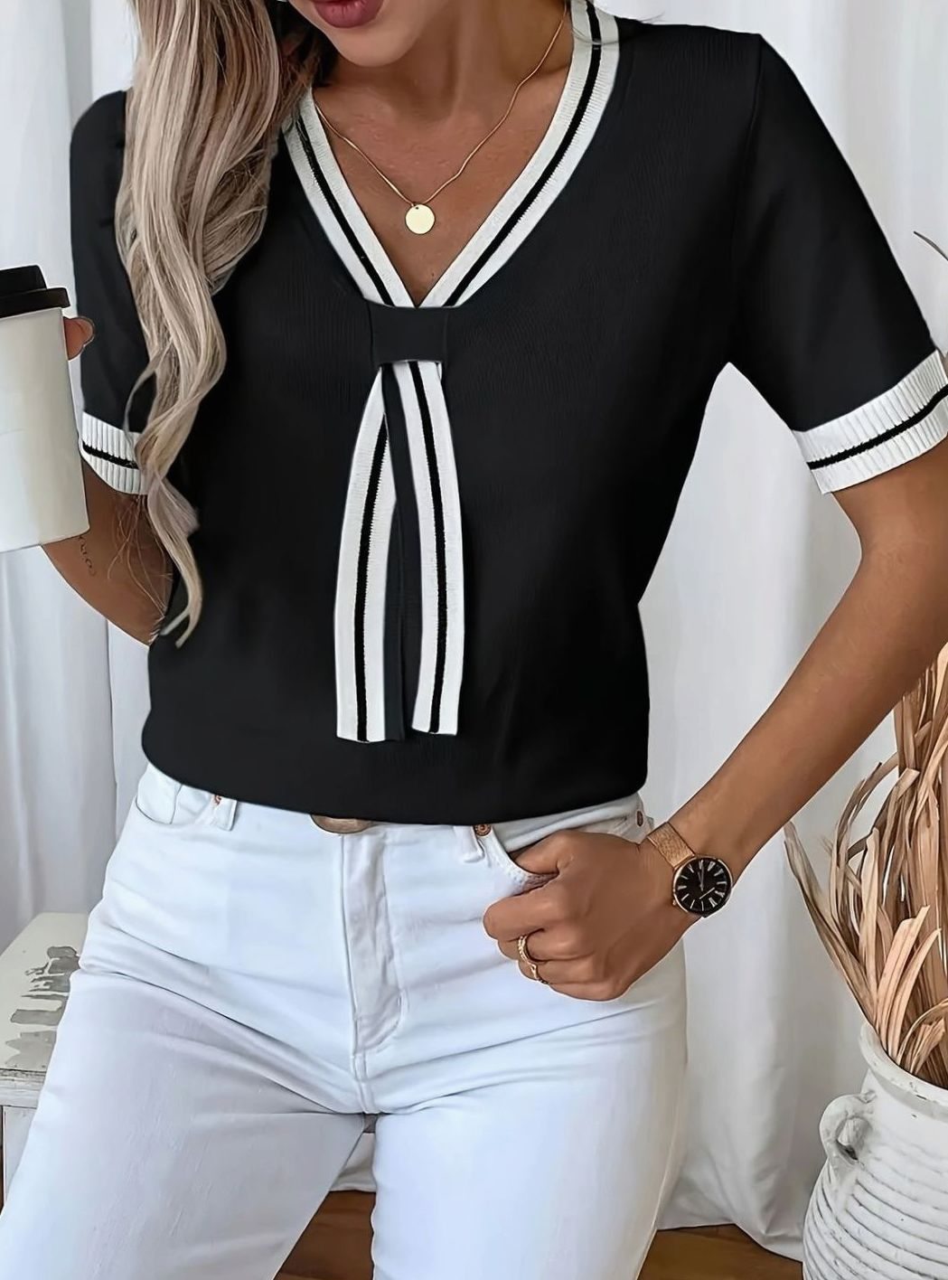 Women's V-Neck Contrast-Trim Short-Sleeve Knit Pullover Top - Black