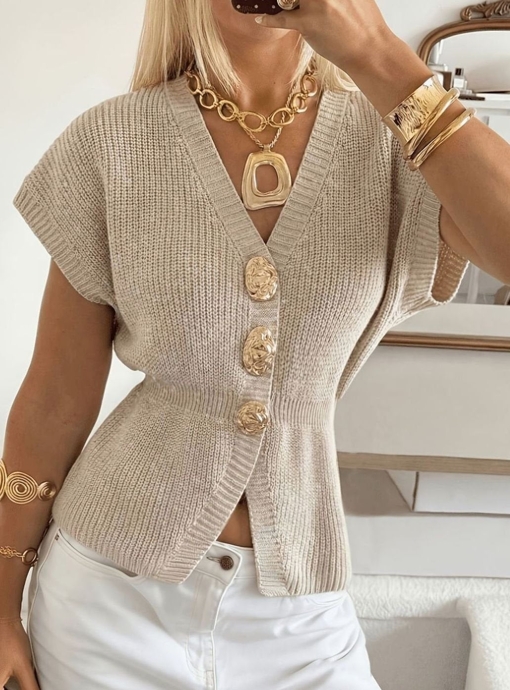Women's V-Neck Knit Sleeveless Button-Front Cardigan - Apricot