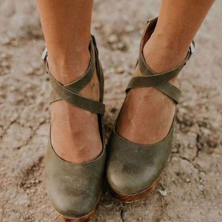 Women's Vintage Cross-Strap Block-Heel Mary Jane Clogs - Green